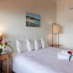 Hotel Ville La Plage & Beach Club